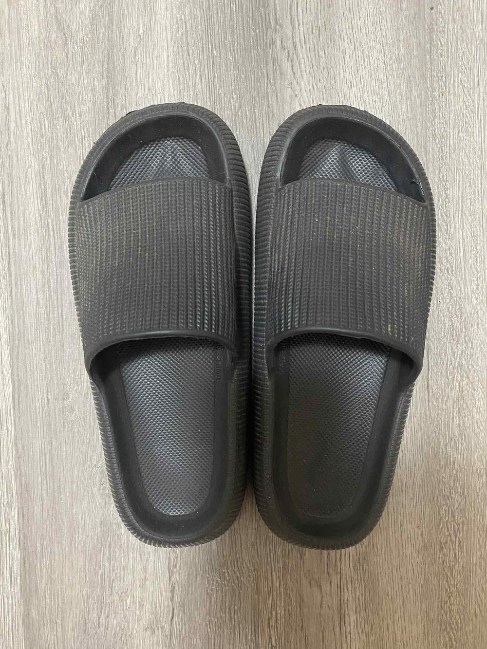 Cloud Black Slide Sandals - Cushioned Everyday Comfort